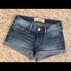 Women’s jean shorts.